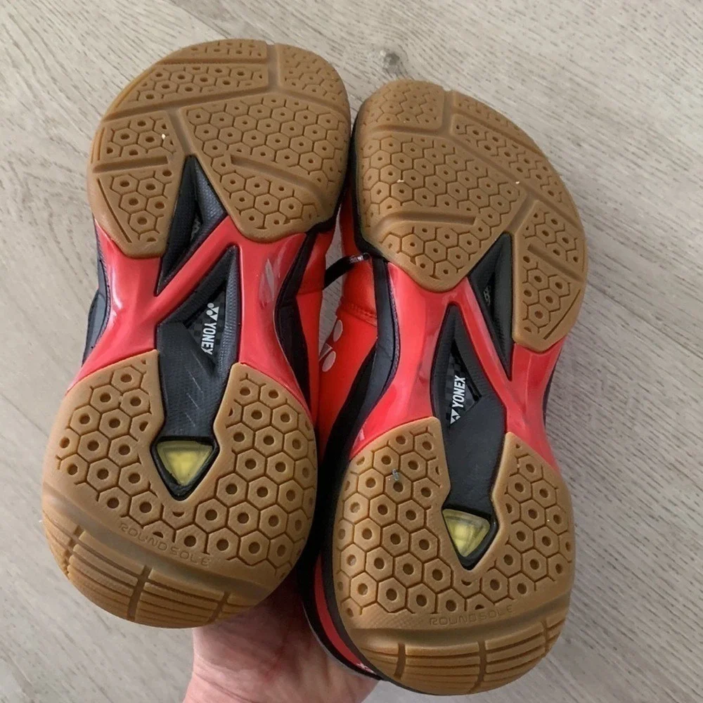 Yonex Power Cushion Toe assist‎ shape Womens Size 9 red All Court Tennis Shoes